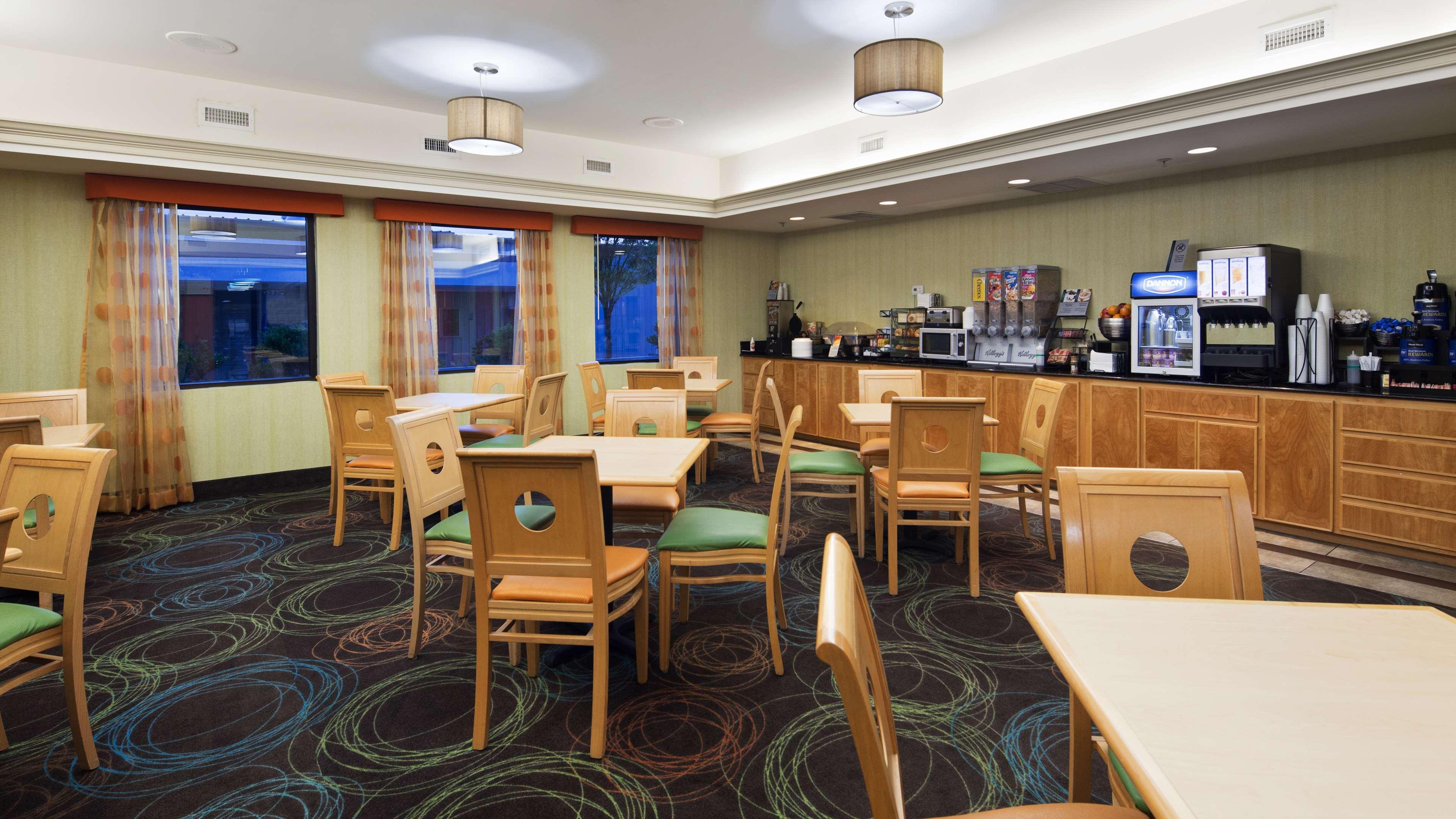 Best Western Plus Glen Allen Inn Zewnętrze zdjęcie